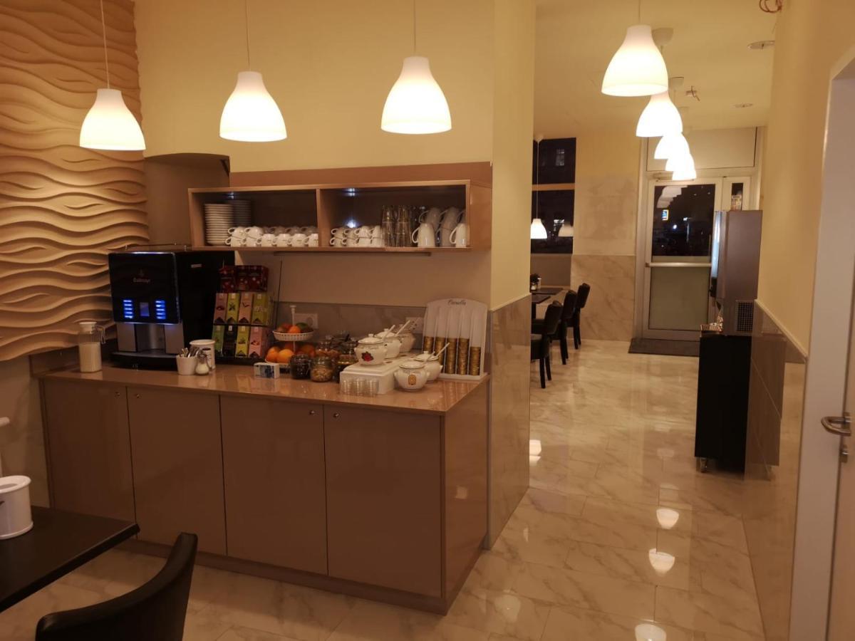 Ch-hotel Luka Budget Pensión